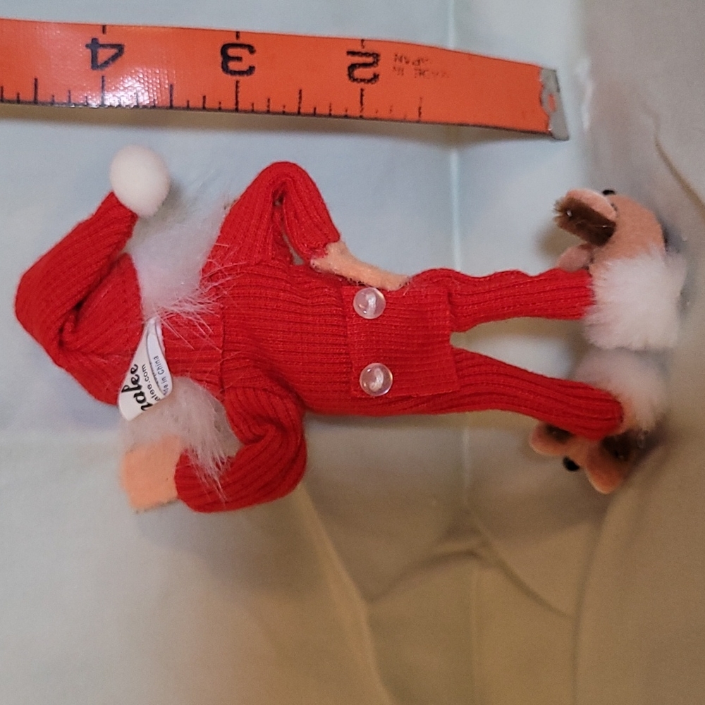 Annalee Christmas Ornament. Bedtime Santa with Slippers 2007 - Picture 6 of 11